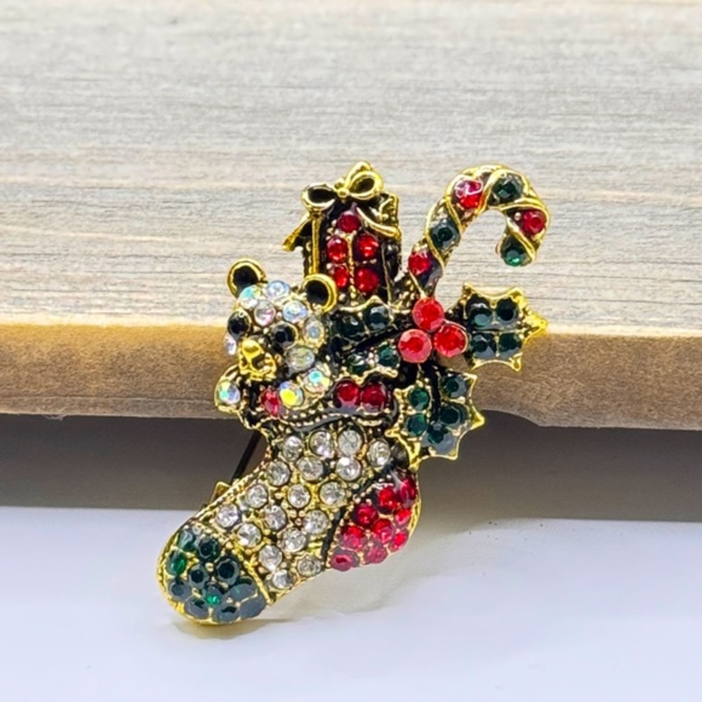 🌻 3/$25 Festive Rhinestone Christmas Brooch